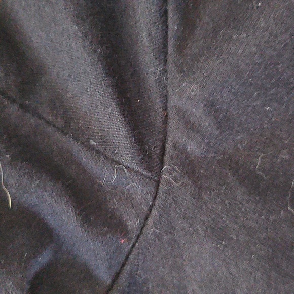 Gildan Black KC Chiefs Short Sleeve Tee with Gold and Red Graphics - Picture 9 of 14